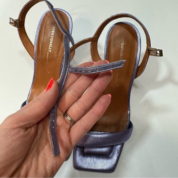 Internationally Yuxta heels Size 7,5 - Picture 4 of 9